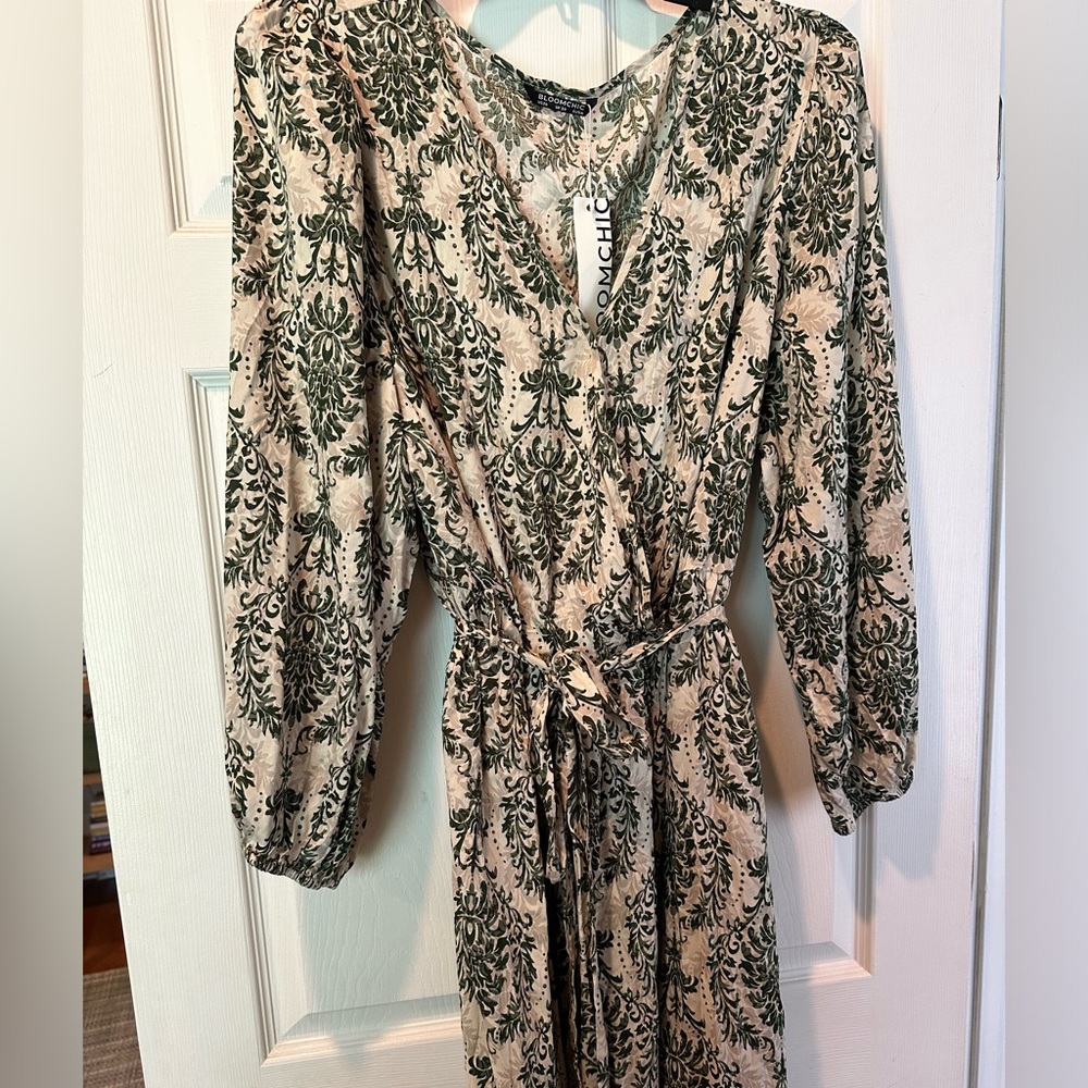 BLOOMCHIC GREEN WRAP DRESS